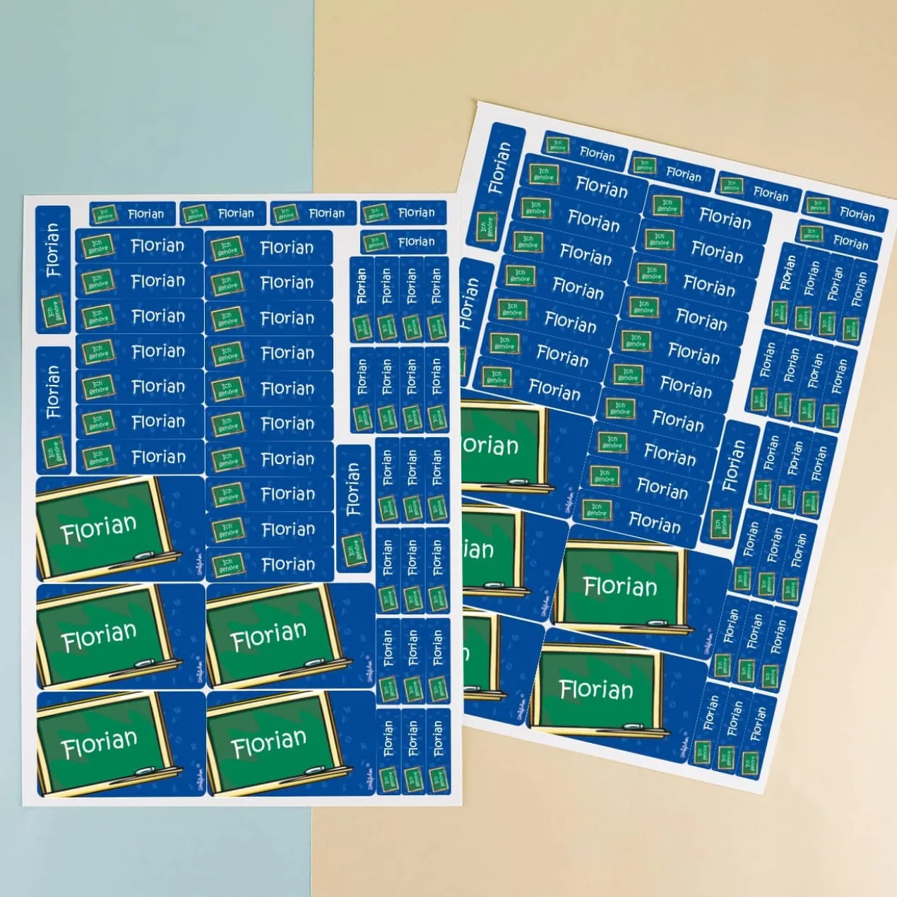 100 teiliges Aufkleber-Set mit Tafel in blau