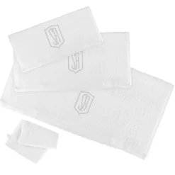 4-teiliges Handtuchset in Weiß mit Initialen bestickt in Silber oder Gold