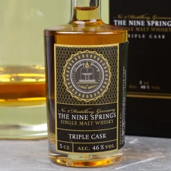The Nine Springs - Triple Cask Single Malt Whisky aus dem Eichsfeld in Thüringen | Miniaturflasche
