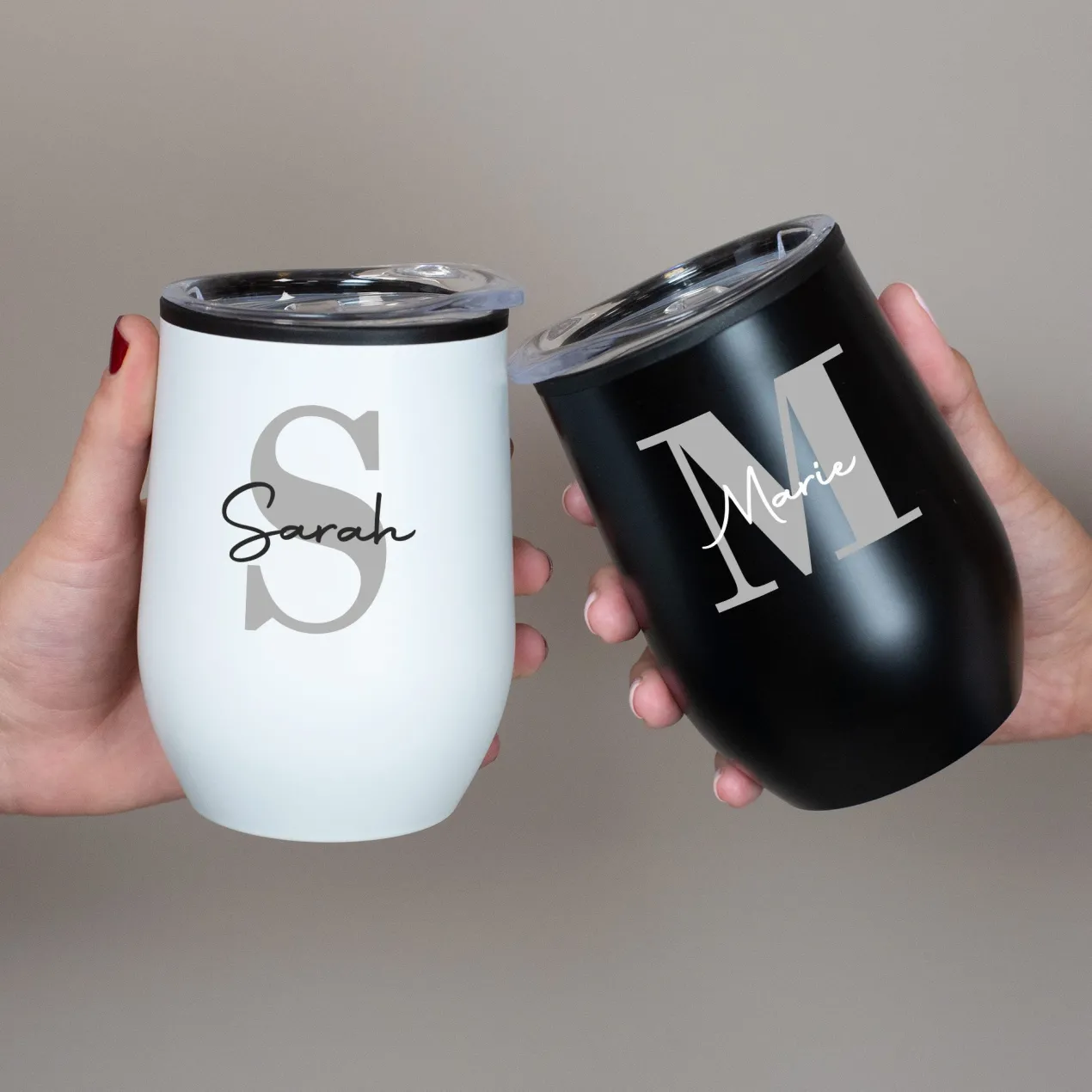 Thermobecher personalisiert mit Initiale & Name in schwarz oder weiß | Coffee to go Becher als Geschenk
