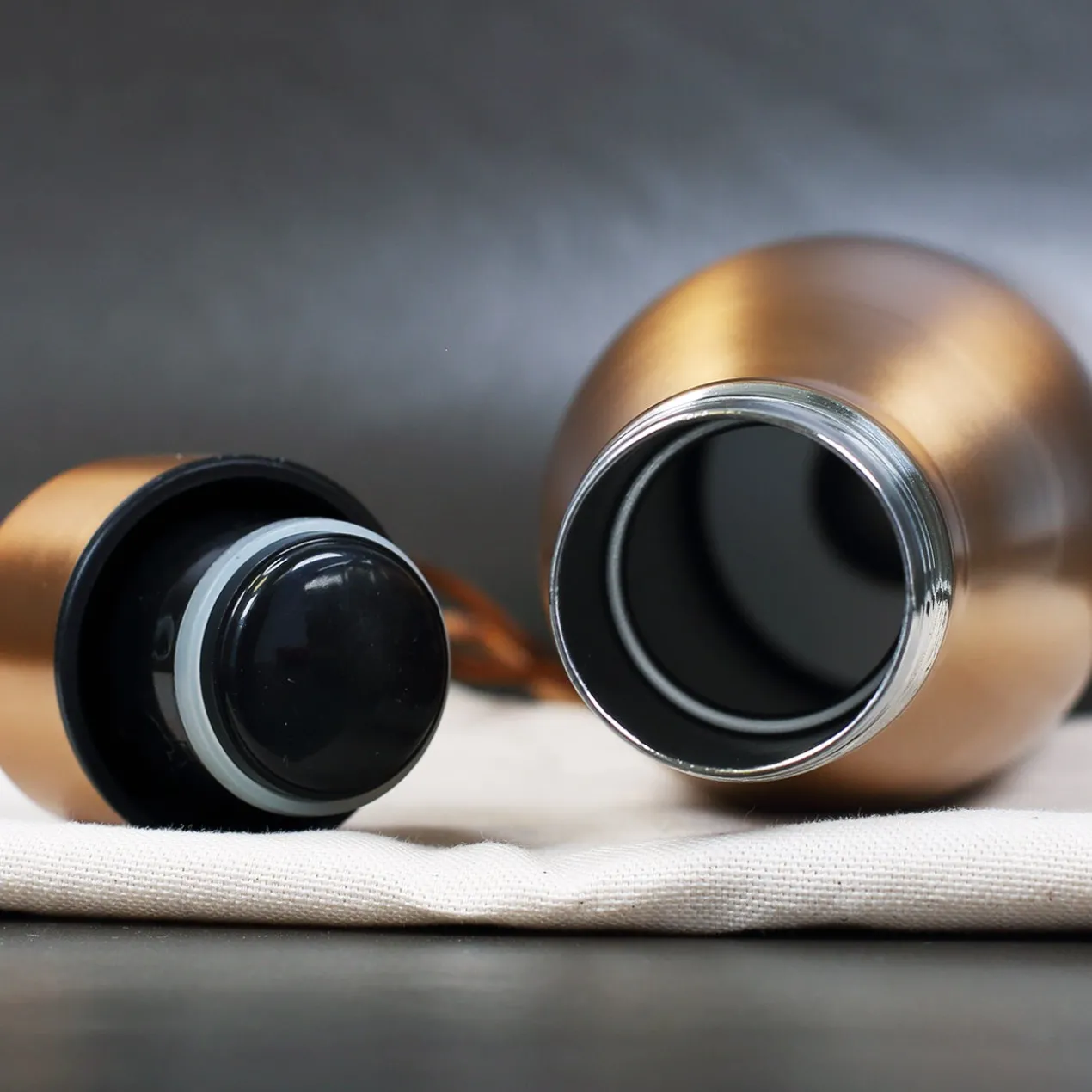 Thermosflasche mit Kaffeemotiv und Wunschtext