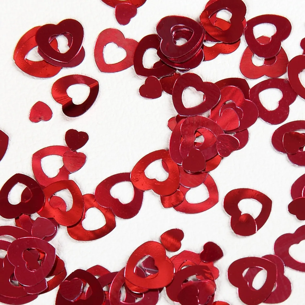 Tischdekoration Konfetti rote Herzen
