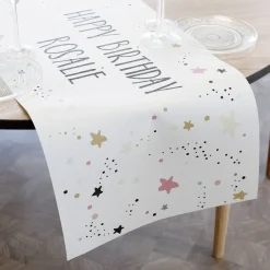 Tischläufer zum Geburtstag mit Sternen und Name bedruckt