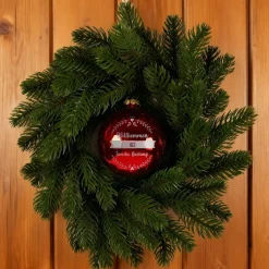 Türkranz & Wandschmuck mit personalisierter Christbaumkugel in Rot oder Weiß | Weihnachtsdeko