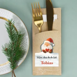 Weihnachtliche Bestecktüte mit persönlichem Wichtel-Etikett