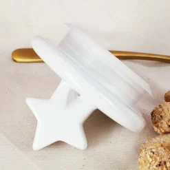 Weihnachtliche Keksdose von Leonardo mit Sternanhänger und Namensaufdruck