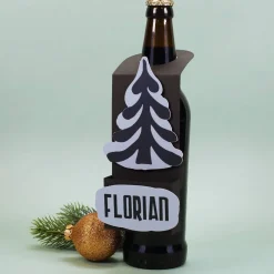 Weihnachtlicher Flaschenanhänger als Geldgeschenk zum selbst Befüllen