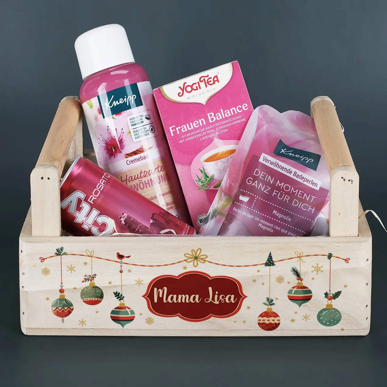 Weihnachtlicher Wellness Geschenkkorb für Frauen mit Namensaufdruck