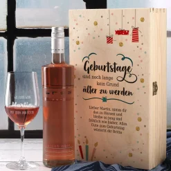 Wein-Set zum Geburtstag mit graviertem Glas in edler Holzverpackung