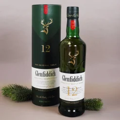 Whisky Geschenkset zu Weihnachten mit Hirschgeweih Motiv und Name