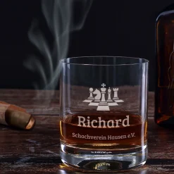 Whisky Glas für Schachspieler personalisiert mit Gravur | Whiskeyglas mit Schachfiguren Motiv
