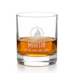 Whisky Glas zum Segeln personalisiert mit Gravur | 320 ml Whiskeyglas mit Segelboot Motiv
