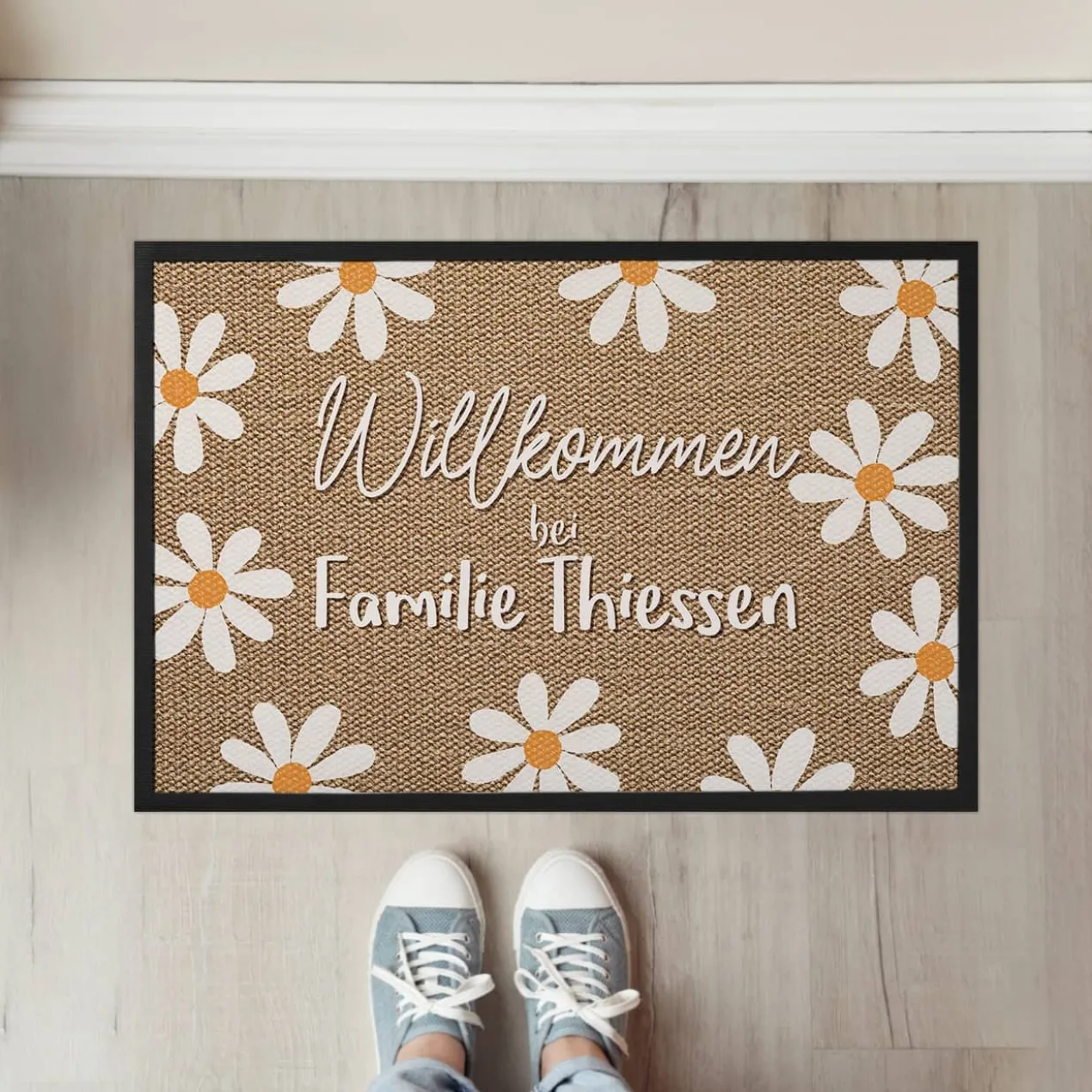 Willkommen bei - Fußmatte mit Blumenmotiv und Ihren Wunschnamen