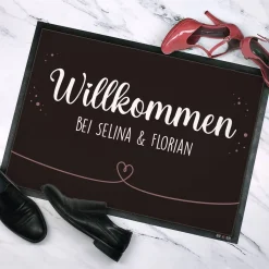 Willkommen Fußmatte mit Herz und Wunschtext