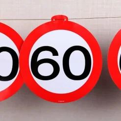 Wimpelkette - Verkehrsschild 60