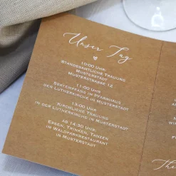 Wir heiraten! Einladungskarte zur Hochzeit mit Foto & Herz