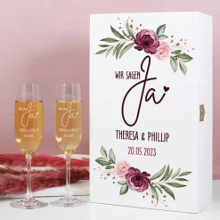 Wir sagen Ja! - Geschenkset zur Hochzeit mit zwei Sektgläsern