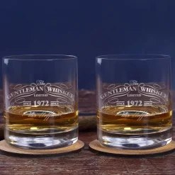Worlds Favourite Whiskies Geschenkset mit gravierten Gläsern und bedruckter Holzkiste