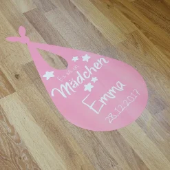 XL Fußbodenaufkleber 30x57cm - Es ist ein Mädchen - zur Geburt, mit Name und Datum