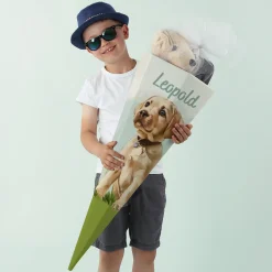 Zuckertüte mit niedlichem Hund und Ihrem Wunschnamen bedruckt