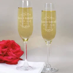 Zwei Leonardo Sektgläser mit Herzchen zur Hochzeit